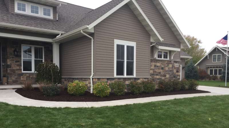 hedge and bush trimming in Brown County, WI