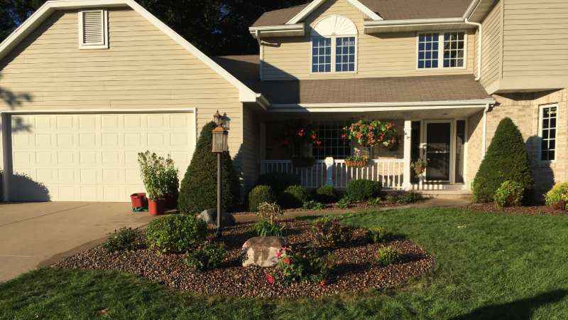 landscaping in Green Bay, WI